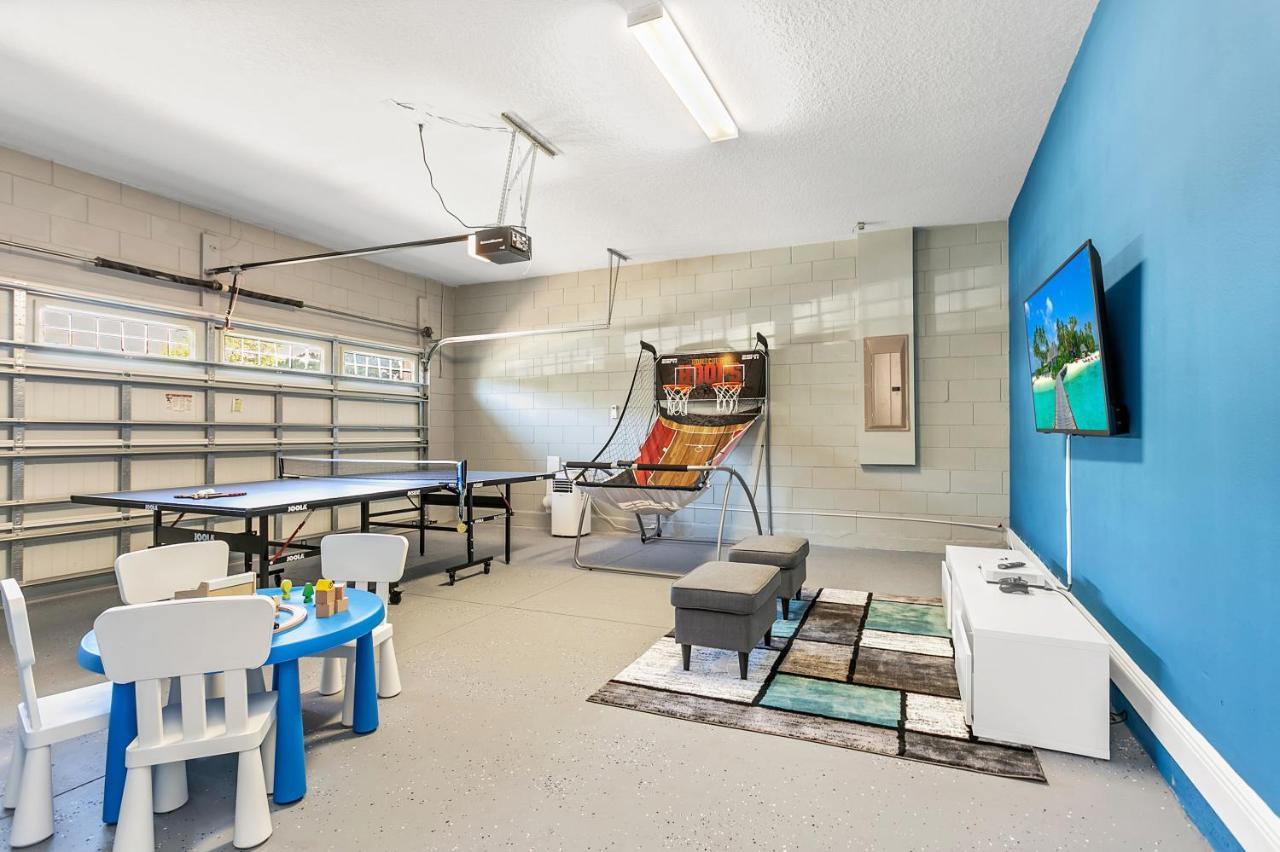 8 Bedroom Vacation Home With Pool 奥兰多 外观 照片